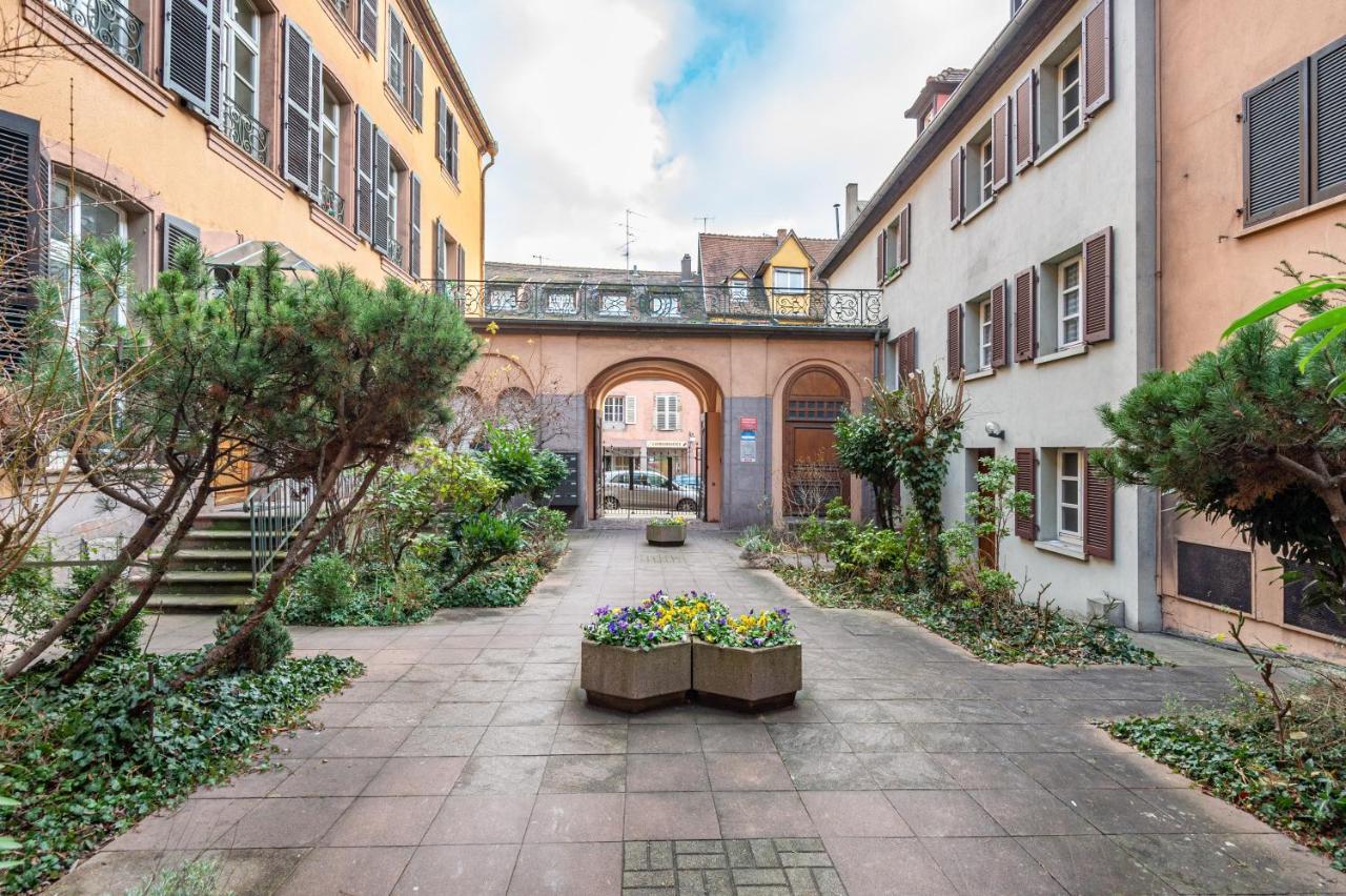Halte De La Commanderie Apartment Colmar Exterior photo
